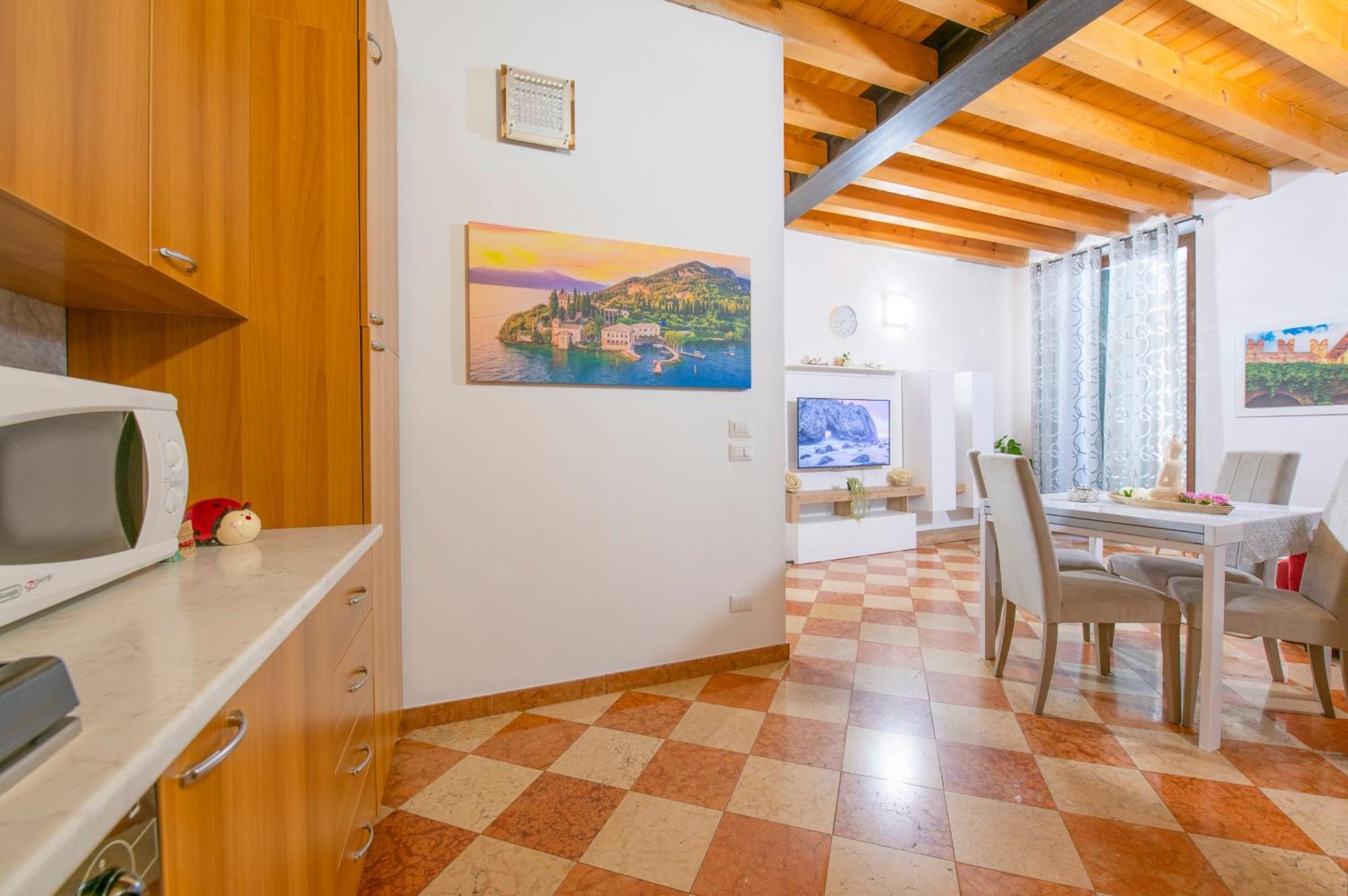 Palace Home Mazzini Verona Center Exterior photo